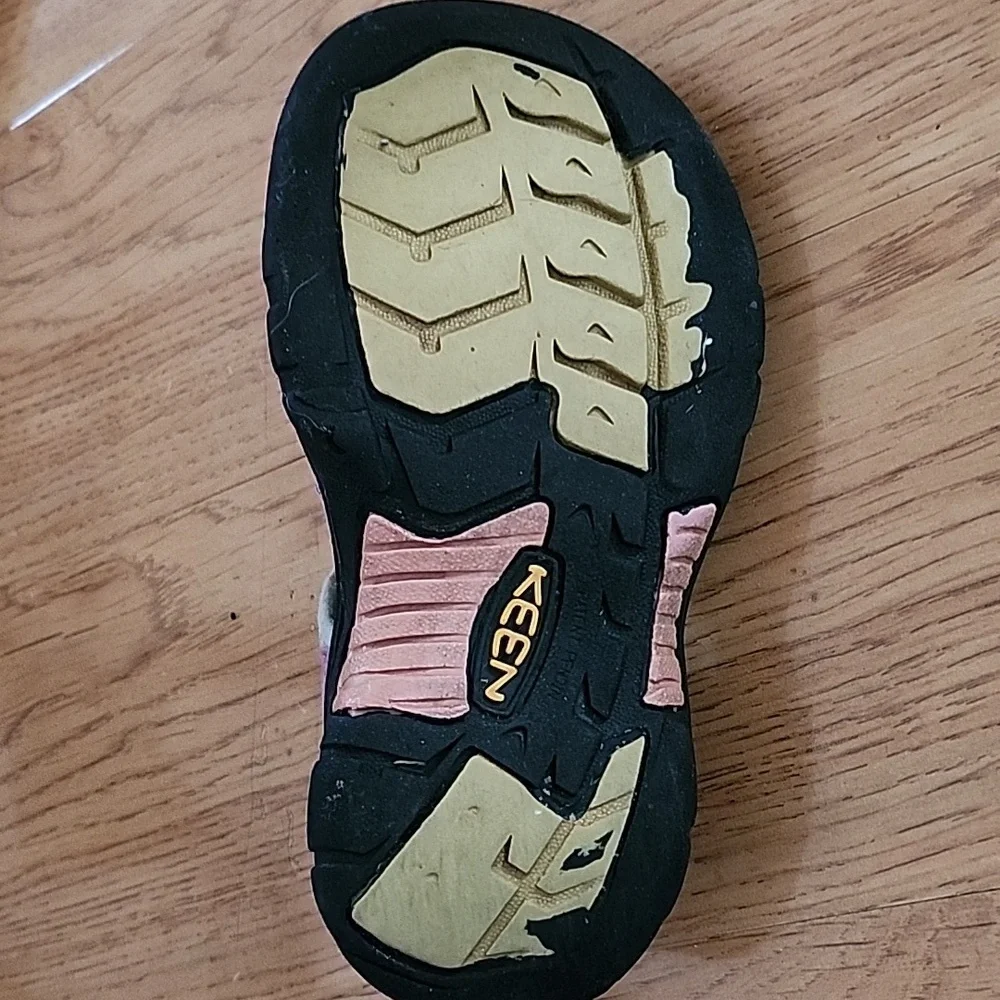 KEEN toddler water shoes US11